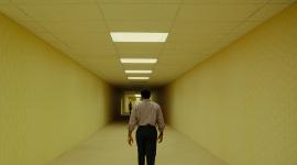 BACKROOMS, una película de Kane Parsons protagonizada por Chiwetel Ejiofor y Renate Reinsve.