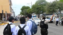 Ataque armado contra un menor de edad se registró en los exteriores de una unidad educativa de la ciudad de Manta.