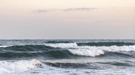 Las autoridades recomiendan extremar las precauciones en playas y zonas marítimas.