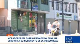 Familias del sur de Quito denuncian vivir bajo el constante acecho de la delincuencia. Señalan que no hay patrullaje policial en la zona. Un reportaje de Stephany Paz