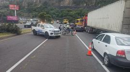 Cierre en la av. Simón Bolívar, por siniestro de tránsito la tarde de este miércoles 3 de junio.