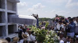 Los restos de los 8 desaparecidos, fueron enterrados este 5 de junio de 2026, en el Cementerio General Juan Bautista Aguirre del recinto Los Tintos.