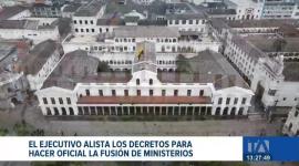 El Ministerio de Desarrollo Humano concentra la mayor cantidad de personal tras unificar tres instituciones. un reportaje de Carlos Sacoto