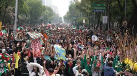 Miles de personas participaron en la ola humana más grande del mundo en Ciudad de México