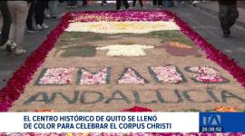 El Centro Histórico de la capital albergó a decenas de ciudadanos durante las tradicionales ceremonias religiosas. Un reportaje de Brigette Mancheno