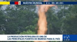 El alza internacional del precio del barril genera mayores ingresos frente a 2025; expertos plantean sostener los niveles. Un reportaje de Fausto Yépez