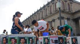 Familiares crean "álbum" mundialista de desaparecidos en Guadalajara