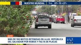 Uniformados se desplegaron en la av. República del Salvador para controlar vehículos sin placas. La intervención responde a la denuncia por robos en la zona. Un reportaje de Brigette Mancheno