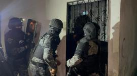 La Policía detuvo a alias 'Delito' en el sur de Quito en medio de un intento de robo de vehículo.