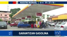 Las gasolineras del país operan de forma regular a pocas horas de que rijan los nuevos valores por la variación mensual. Un reportaje de Ericka Vera