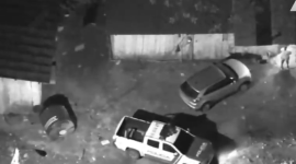 Tres policías fueron detenidos mientras daban seguridad a un supuesto miembro de una banda delincuencial.