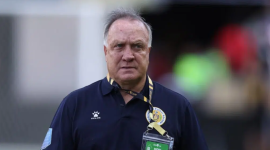Las lágrimas de Dick Advocaat en el himno de Curazao emocionan al Mundial