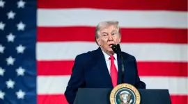 Donald Trump aseguró que el estrecho de Ormuz fue abierto tras acuerdo con Irán.