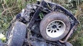 Una camioneta cayó a un abismo en la vía Guanujo-Echeandía, en la provincia de Bolívar.