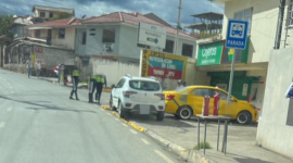 El siniestro ocurrió junto al Centro de Revisión Vehicular de Mayancela.