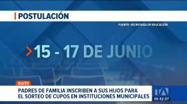 Padres de familia realizan los trámites de inscripción en el sistema de educación municipal. El proceso concluye formalmente este mediodía. Un reportaje de Brigette Mancheno