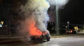 Brutal accidente en Estambul, el carro termina incendiado