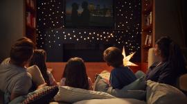 Una película es una buena alternativa para disfrutar el Día del Padre en familia.