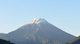 Imagen del volcán Tungurahua sin señales de actividad eruptiva.