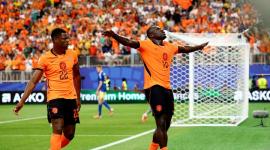Jugadores de Países Bajos festejan la victoria ante Suecia en la segunda fecha del Mundial 2026.