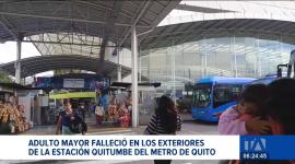 En los exteriores de la estación Quitumbe del Metro de Quito, un adulto mayor de 79 años falleció. Informes señalan que la persona tenía un marcapasos, por lo que se presume como causa de muerte un problema cardiaco.
