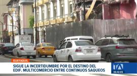 El edificio Multicomercio sigue en el limbo técnico y legal mientras comerciantes de la zona exigen una definición. Un reportaje de Jazmín Solís