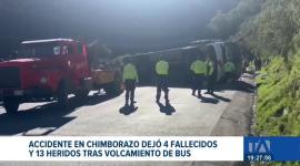 El siniestro en la vía Tena–Guayaquil dejó además trece personas heridas la madrugada de este miércoles tras una aparente pérdida de pista.