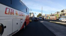 Un bus de transporte interprovincial atropelló a una persona en la av. Maldonado, sur de Quito.