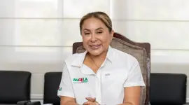 La alcaldesa de Jipijapa, Angela Pluas, en su oficina en Manabí.