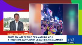 Miles de ecuatorianos en Nueva York salieron a las calles para celebrar la victoria de "La Tri".  Alegría, banderas y cánticos acompañaron la noche de festejos.