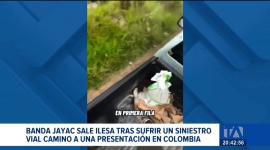 El autobús de la banda resultó afectado, pero todos los integrantes se encuentran ilesos. El chofer habría ignorado una señal de restricción.