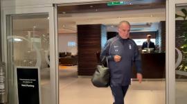 Marcelo Bielsa regresó en silencio tras la eliminación de Uruguay.