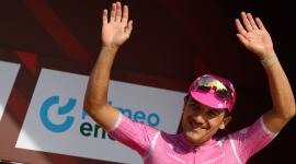 Celebración del ciclista ecuatoriano en el Tour de Suiza.