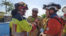 El emotivo regreso de los Bomberos de Quito tras 7 días de rescates