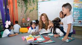 Shakira anuncia su apoyo a la iniciativa de la FIFA Education Fund para entregar fondos a Venezuela.
