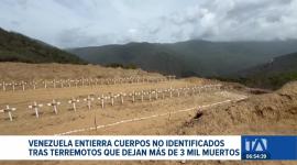 La emergencia se agudiza tras los sismos en Venezuela. Las autoridades habilitaron fosas para cuerpos no identificados, elevando la cifra oficial de fallecidos a más de 3 300 personas.
