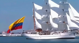 Así fue el majestuoso paso del Buque Escuela Guayas en Nueva York por el aniversario de EE.UU.