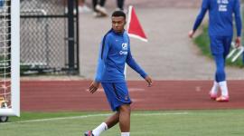 El delantero francés número 10, Kylian Mbappé, participa en una sesión de entrenamiento en la Universidad Bentley de Waltham, cerca de Boston, el 6 de julio de 2026,