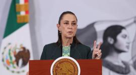 La presidenta de México, Claudia Sheinbaum, habla durante una rueda de prensa este miércoles, en el Palacio Nacional de Ciudad de México (México).