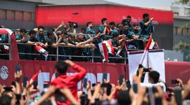 La selección de Egipto fue recibida por una multitud de hinchas en su regreso del Mundial 2026.