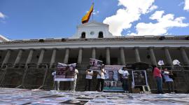 Familiares de guardias desaparecidos en Guayaquil exigen que se intensifique su búsqueda.