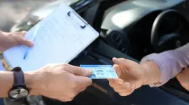 En Ecuador no hay límite de edad para obtener la licencia de conducir.