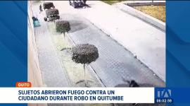 Cámaras de videovigilancia captaron el intento de robo en Quitumbe. La víctima forcejeó con los asaltantes y logró huir. Un reportaje de Gustavo Jaramillo