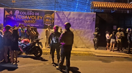 Sicarios irrumpen en coliseo de ecuavóley y matan a dos personas en Portoviejo
