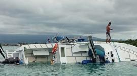 La Armada reflota una embarcación encallada en la isla Isabela y descarta contaminación ambiental