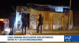 Las unidades anti-extorsión intensifican sus operaciones a nivel nacional ante el incremento de vacunas y amenazas en el país. Un reportaje de Catalina García