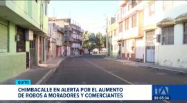 La delincuencia aumenta en Chimbacalle. Moradores del sector denuncian asaltos continuos a personas y robos a locales comerciales. Un reportaje de Juan Miguel Rodríguez