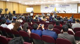 El CNE libera a los precandidatos de Amigo y el Partido Socialista negocia con la RC