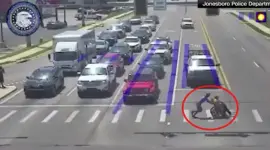 La escena quedó registrada en video y rápidamente se volvió viral en redes sociales.