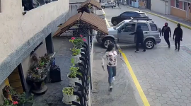 Armados roban una camioneta en menos de 10 segundos en Quito